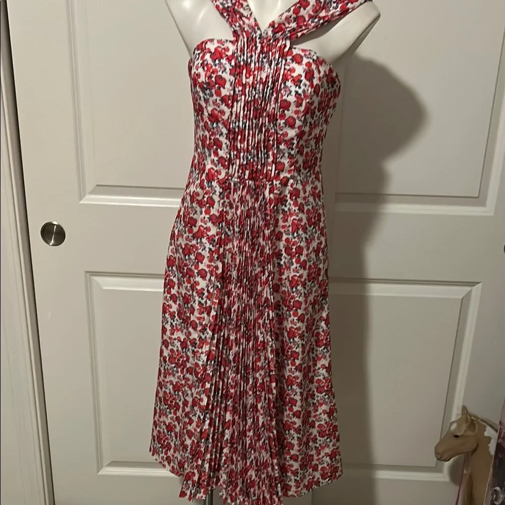 Red and White Halter Midi Sundress for Cocktail Events - Picture 3 of 12